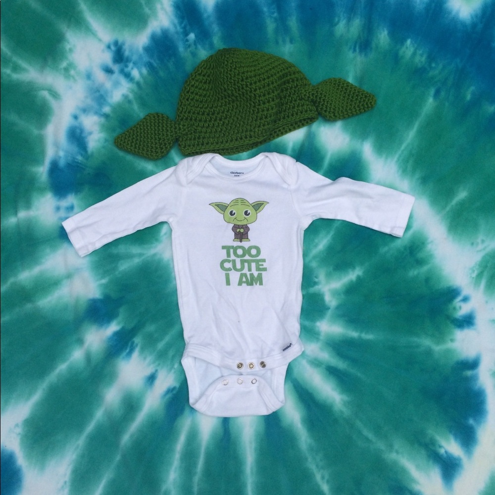 Baby 6-9 month yoda Star Wars onesie beanie hat